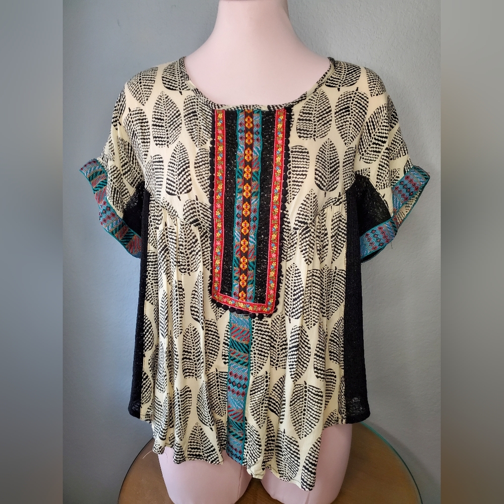 Ivy Jane Flowy Top Size S